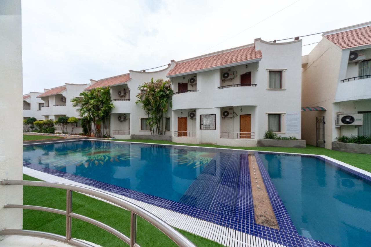 Capital O 6229 Ilara Hotels And Resorts Siruseri Extérieur photo